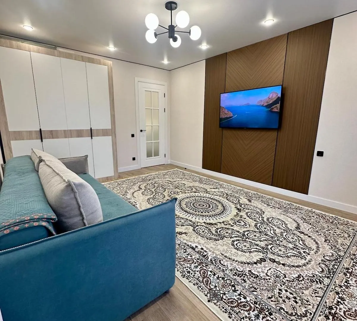 Cozy, Beautiful Apartment Turan أستانا